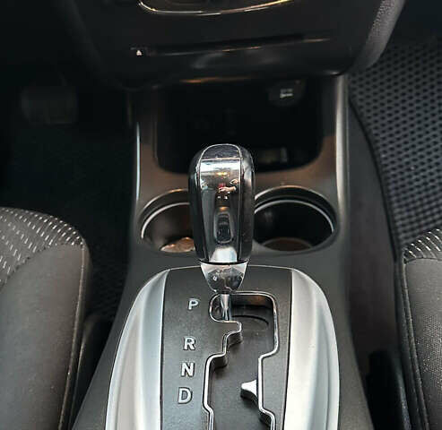 Черный Додж Джорни, объемом двигателя 2.36 л и пробегом 280 тыс. км за 11950 $, фото 18 на Automoto.ua