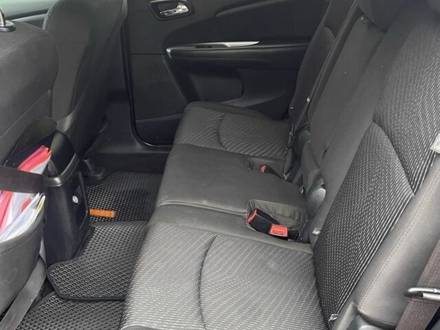 Чорний Додж Джорні, об'ємом двигуна 3.6 л та пробігом 160 тис. км за 10800 $, фото 5 на Automoto.ua