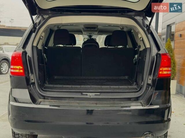 Чорний Додж Джорні, об'ємом двигуна 2.4 л та пробігом 130 тис. км за 11500 $, фото 21 на Automoto.ua