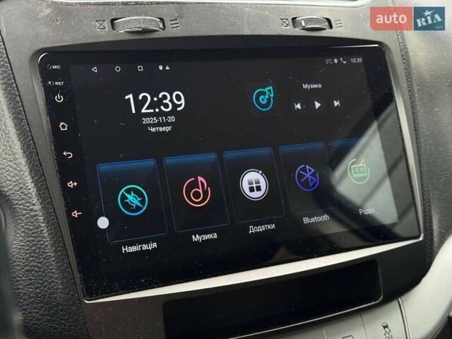 Чорний Додж Джорні, об'ємом двигуна 2.4 л та пробігом 130 тис. км за 11500 $, фото 37 на Automoto.ua