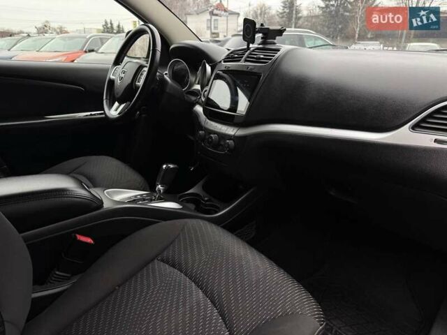 Чорний Додж Джорні, об'ємом двигуна 2.4 л та пробігом 130 тис. км за 11500 $, фото 68 на Automoto.ua