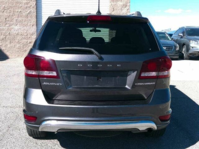 Черный Додж Джорни, объемом двигателя 2.4 л и пробегом 52 тыс. км за 7300 $, фото 4 на Automoto.ua