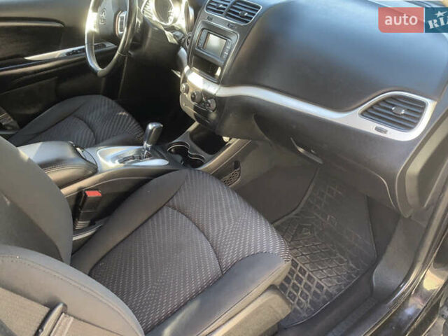 Додж Джорни 2017 в Белой Церкве на Automoto.ua Черный Додж Джорни, объемом двигателя 2.36 л и пробегом 205 тыс. км за 11500 $, фото 15 на Automoto.ua