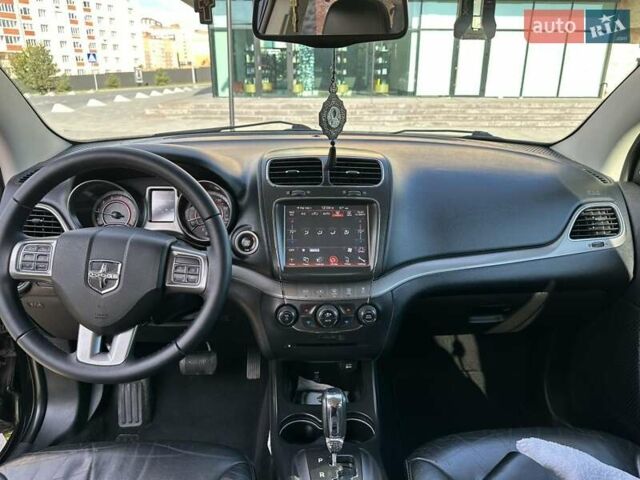 Черный Додж Джорни, объемом двигателя 2.36 л и пробегом 197 тыс. км за 13500 $, фото 17 на Automoto.ua