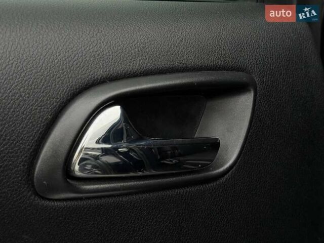 Чорний Додж Джорні, об'ємом двигуна 2.4 л та пробігом 130 тис. км за 11500 $, фото 46 на Automoto.ua