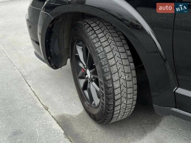 Чорний Додж Джорні, об'ємом двигуна 2.4 л та пробігом 130 тис. км за 11500 $, фото 2 на Automoto.ua