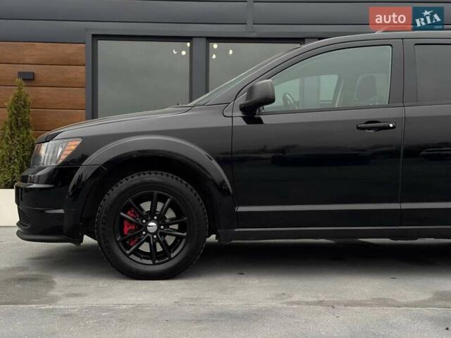 Чорний Додж Джорні, об'ємом двигуна 2.4 л та пробігом 130 тис. км за 11500 $, фото 6 на Automoto.ua