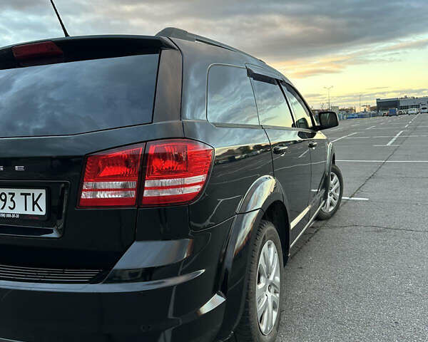 Черный Додж Джорни, объемом двигателя 2.36 л и пробегом 280 тыс. км за 11950 $, фото 10 на Automoto.ua