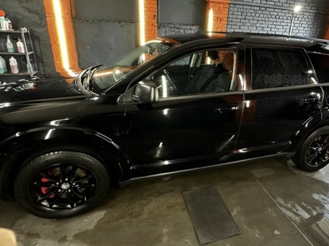 Черный Додж Джорни, объемом двигателя 2.4 л и пробегом 130 тыс. км за 12000 $, фото 5 на Automoto.ua