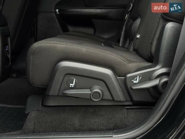 Чорний Додж Джорні, об'ємом двигуна 2.4 л та пробігом 130 тис. км за 11500 $, фото 47 на Automoto.ua