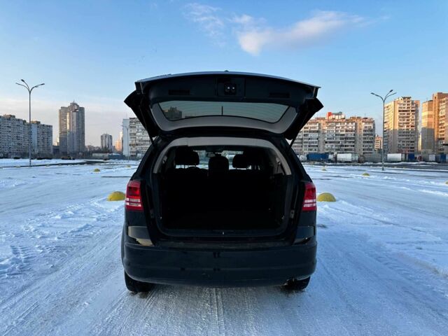 Черный Додж Джорни, объемом двигателя 2.4 л и пробегом 180 тыс. км за 12000 $, фото 3 на Automoto.ua