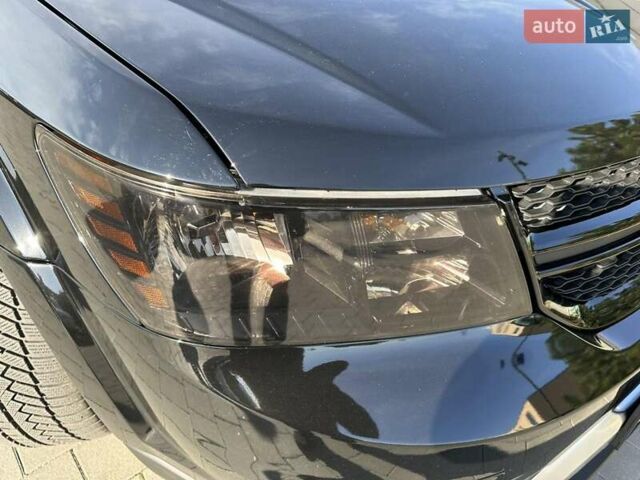 Черный Додж Джорни, объемом двигателя 2.36 л и пробегом 197 тыс. км за 13500 $, фото 8 на Automoto.ua