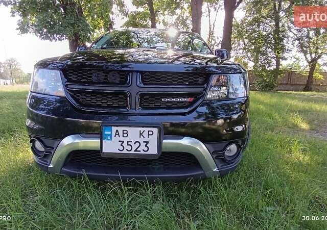 Черный Додж Джорни, объемом двигателя 3.6 л и пробегом 170 тыс. км за 12999 $, фото 2 на Automoto.ua