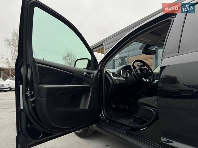 Чорний Додж Джорні, об'ємом двигуна 2.4 л та пробігом 130 тис. км за 11500 $, фото 24 на Automoto.ua