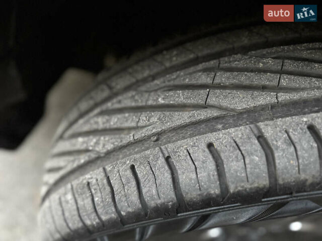 Чорний Додж Джорні, об'ємом двигуна 3.6 л та пробігом 182 тис. км за 10950 $, фото 26 на Automoto.ua