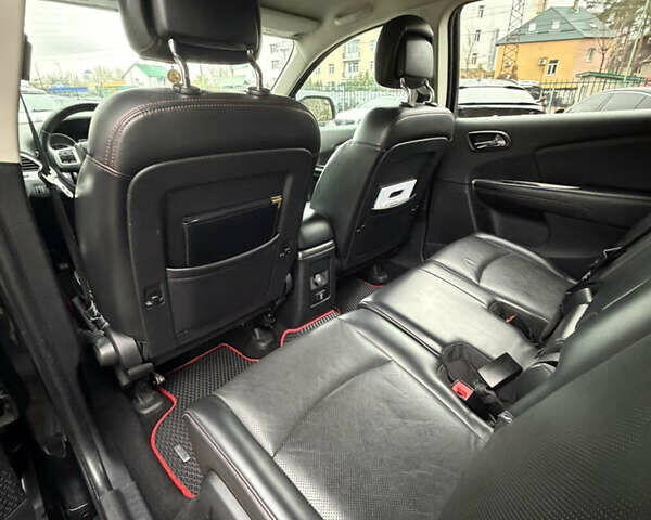 Черный Додж Джорни, объемом двигателя 3.6 л и пробегом 120 тыс. км за 16200 $, фото 5 на Automoto.ua