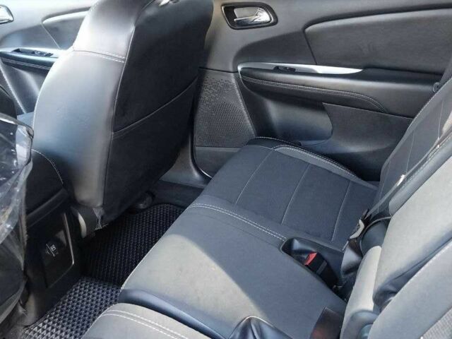 Черный Додж Джорни, объемом двигателя 3.6 л и пробегом 90 тыс. км за 13500 $, фото 3 на Automoto.ua