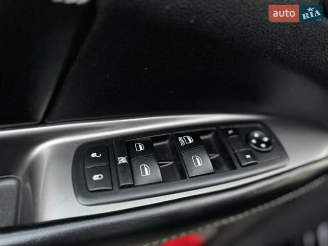 Чорний Додж Джорні, об'ємом двигуна 3.6 л та пробігом 182 тис. км за 10950 $, фото 18 на Automoto.ua