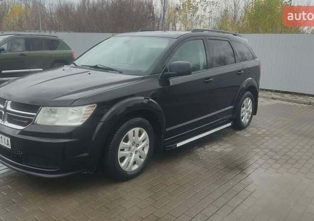 Черный Додж Джорни, объемом двигателя 2.36 л и пробегом 239 тыс. км за 8950 $, фото 2 на Automoto.ua