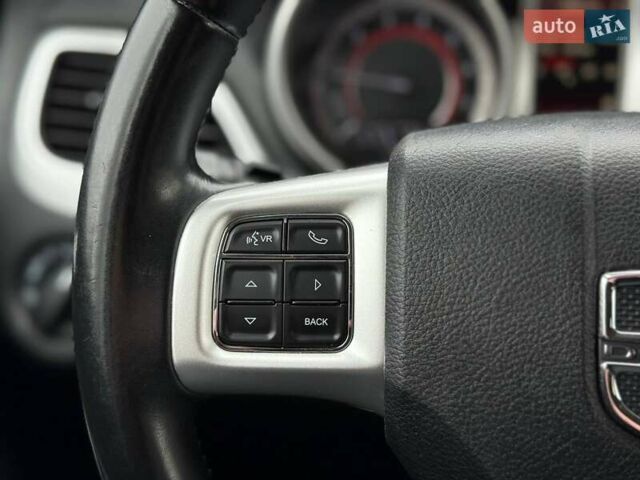 Чорний Додж Джорні, об'ємом двигуна 2.36 л та пробігом 61 тис. км за 13499 $, фото 19 на Automoto.ua