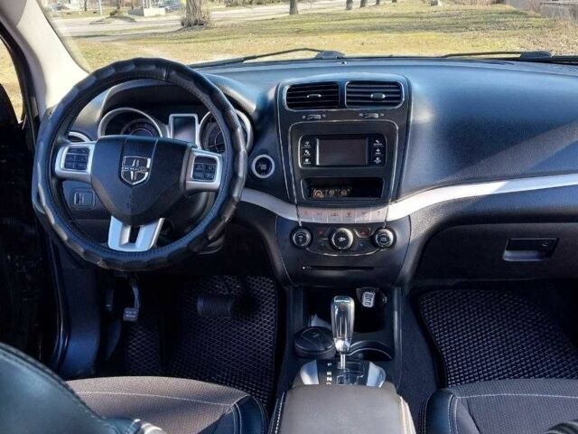 Черный Додж Джорни, объемом двигателя 3.6 л и пробегом 90 тыс. км за 13500 $, фото 1 на Automoto.ua