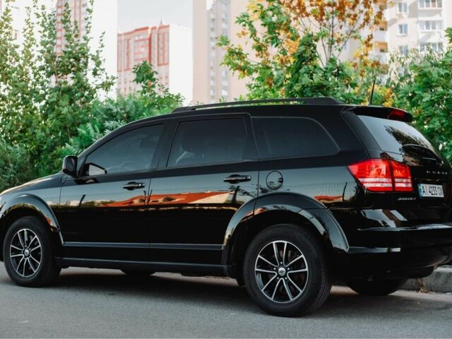 Черный Додж Джорни, объемом двигателя 2.4 л и пробегом 1 тыс. км за 12500 $, фото 5 на Automoto.ua