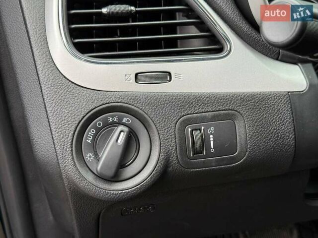 Чорний Додж Джорні, об'ємом двигуна 2.36 л та пробігом 61 тис. км за 13499 $, фото 13 на Automoto.ua