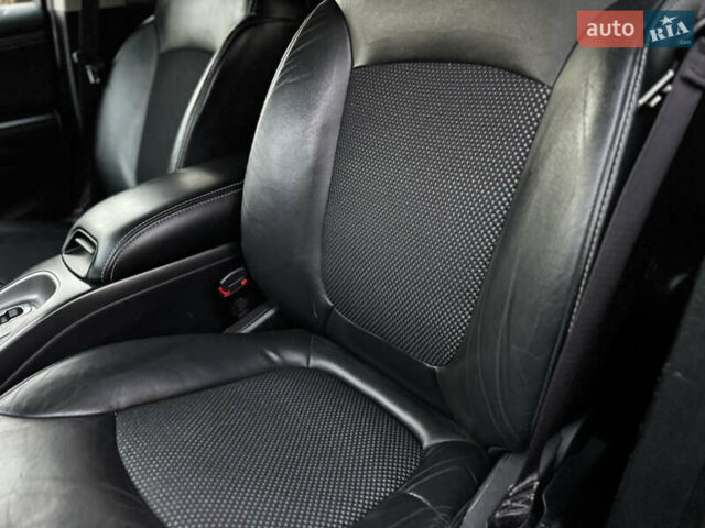 Чорний Додж Джорні, об'ємом двигуна 3.6 л та пробігом 182 тис. км за 10950 $, фото 21 на Automoto.ua
