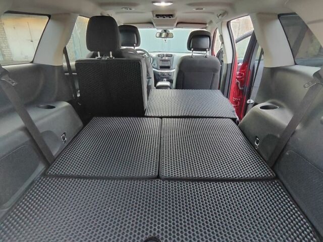 Черный Додж Джорни, объемом двигателя 2.4 л и пробегом 90 тыс. км за 13900 $, фото 5 на Automoto.ua