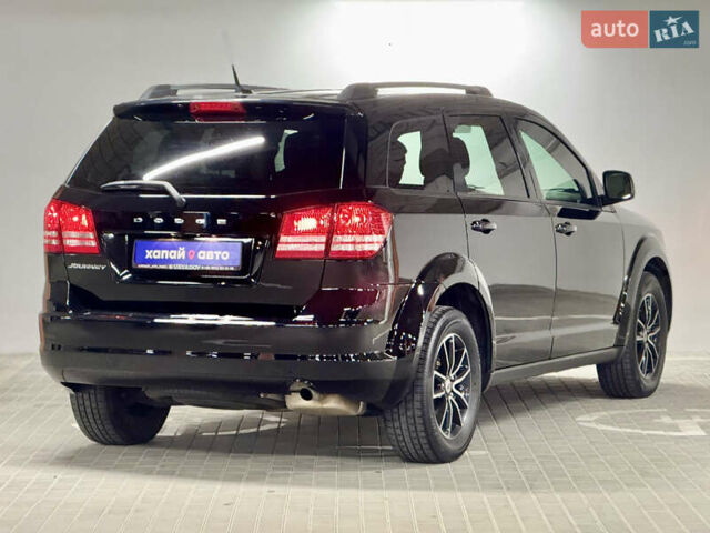 Додж Джорни 2018 в Киеве на Automoto.ua Черный Додж Джорни, объемом двигателя 2.36 л и пробегом 131 тыс. км за 13300 $, фото 4 на Automoto.ua