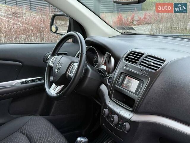 Чорний Додж Джорні, об'ємом двигуна 2.36 л та пробігом 61 тис. км за 13499 $, фото 25 на Automoto.ua