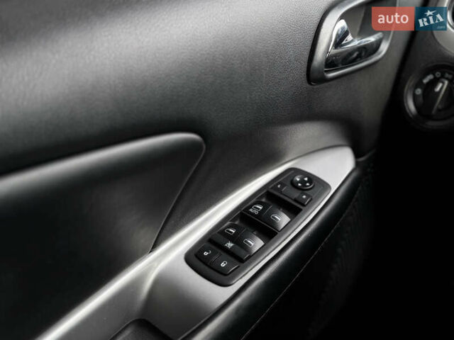 Додж Джорни 2018 в Киеве на Automoto.ua Черный Додж Джорни, объемом двигателя 2.36 л и пробегом 131 тыс. км за 13300 $, фото 15 на Automoto.ua