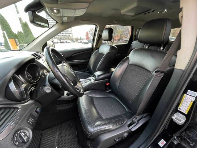 Чорний Додж Джорні, об'ємом двигуна 2.4 л та пробігом 140 тис. км за 13000 $, фото 6 на Automoto.ua