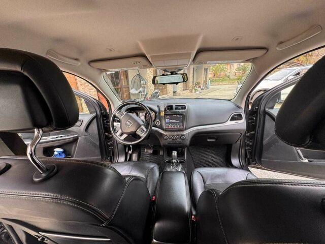 Черный Додж Джорни, объемом двигателя 0 л и пробегом 123 тыс. км за 8700 $, фото 6 на Automoto.ua