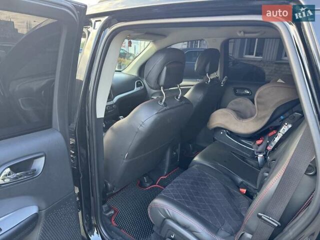 Черный Додж Джорни, объемом двигателя 2.36 л и пробегом 193 тыс. км за 10900 $, фото 10 на Automoto.ua