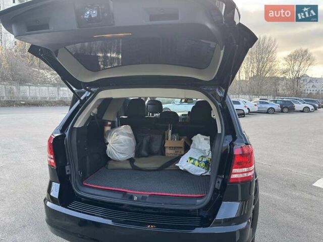 Черный Додж Джорни, объемом двигателя 2.36 л и пробегом 193 тыс. км за 10900 $, фото 14 на Automoto.ua