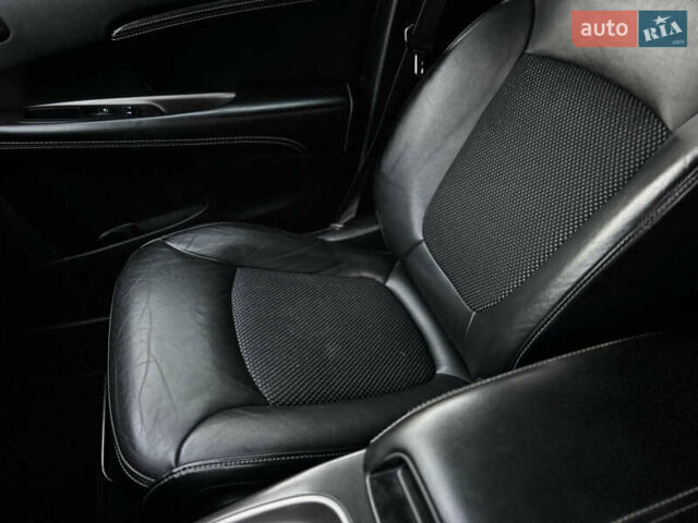 Чорний Додж Джорні, об'ємом двигуна 3.6 л та пробігом 182 тис. км за 10950 $, фото 24 на Automoto.ua