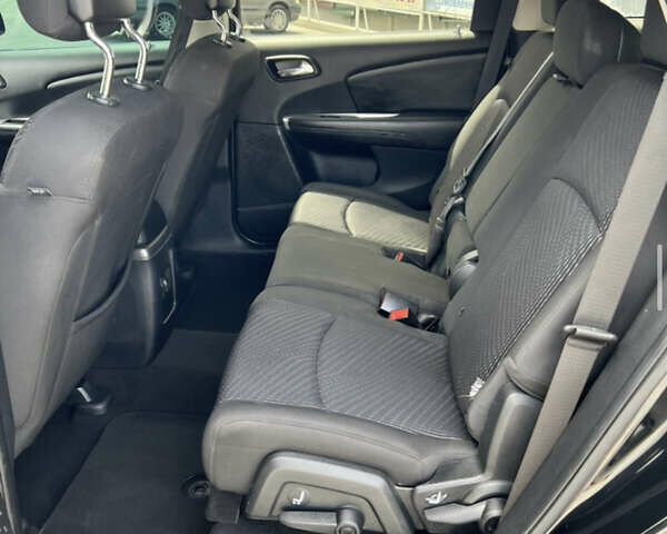 Черный Додж Джорни, объемом двигателя 2.36 л и пробегом 185 тыс. км за 12000 $, фото 7 на Automoto.ua