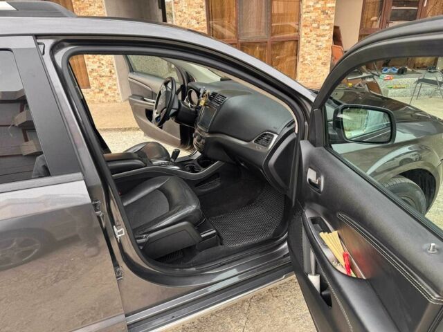 Черный Додж Джорни, объемом двигателя 0 л и пробегом 123 тыс. км за 8700 $, фото 2 на Automoto.ua