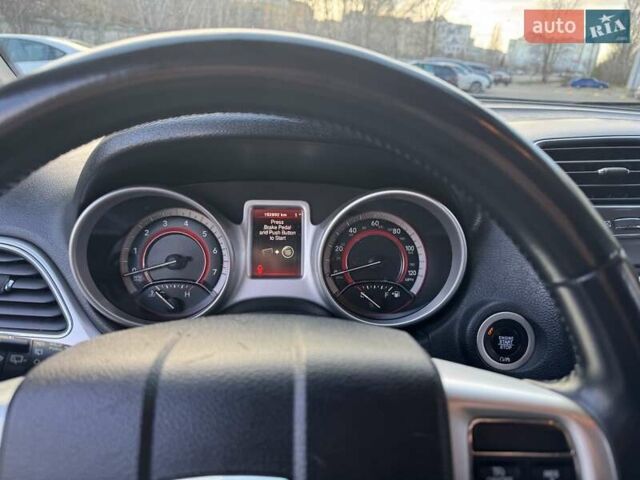 Черный Додж Джорни, объемом двигателя 2.36 л и пробегом 193 тыс. км за 10900 $, фото 9 на Automoto.ua