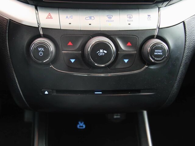 Черный Додж Джорни, объемом двигателя 2.4 л и пробегом 157 тыс. км за 13900 $, фото 14 на Automoto.ua