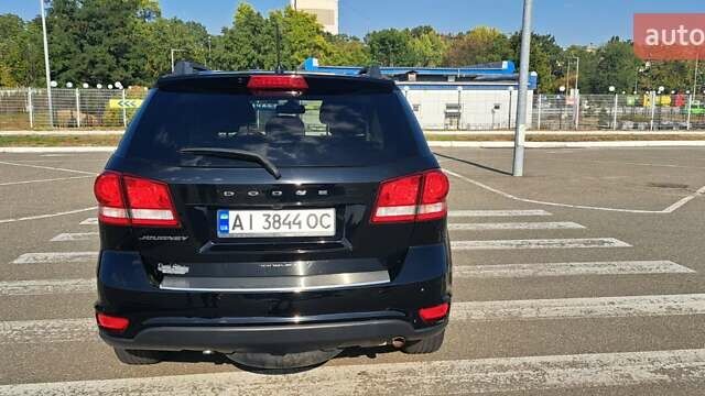 Черный Додж Джорни, объемом двигателя 2.4 л и пробегом 96 тыс. км за 12300 $, фото 2 на Automoto.ua