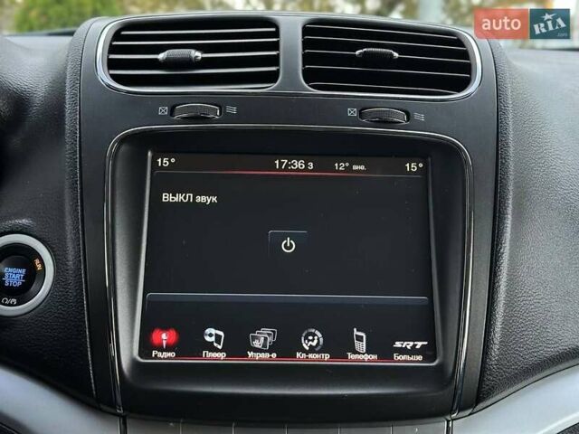 Чорний Додж Джорні, об'ємом двигуна 3.6 л та пробігом 218 тис. км за 15350 $, фото 16 на Automoto.ua