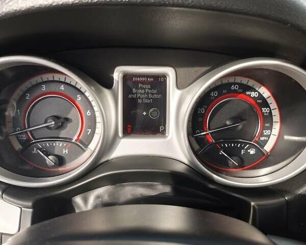 Чорний Додж Джорні, об'ємом двигуна 2.36 л та пробігом 209 тис. км за 13200 $, фото 13 на Automoto.ua