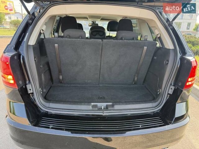 Черный Додж Джорни, объемом двигателя 2.36 л и пробегом 179 тыс. км за 10950 $, фото 11 на Automoto.ua