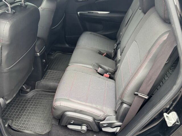 Чорний Додж Джорні, об'ємом двигуна 2.4 л та пробігом 155 тис. км за 15500 $, фото 6 на Automoto.ua