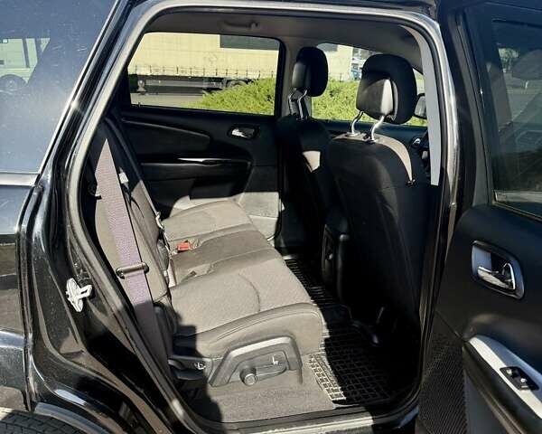 Чорний Додж Джорні, об'ємом двигуна 2.4 л та пробігом 196 тис. км за 10400 $, фото 12 на Automoto.ua