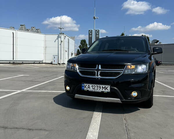 Черный Додж Джорни, объемом двигателя 2.36 л и пробегом 48 тыс. км за 14000 $, фото 1 на Automoto.ua