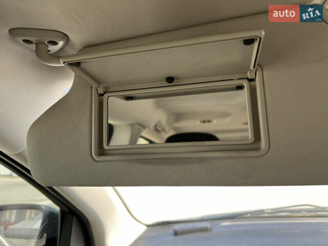 Черный Додж Джорни, объемом двигателя 2.36 л и пробегом 48 тыс. км за 14000 $, фото 17 на Automoto.ua