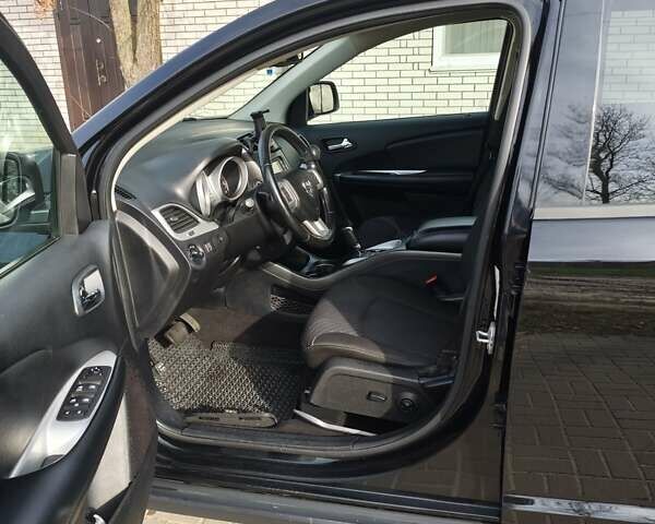 Чорний Додж Джорні, об'ємом двигуна 2.36 л та пробігом 209 тис. км за 13200 $, фото 4 на Automoto.ua